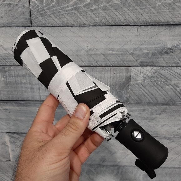 Vans Checkerboard Umbrella - Picture 3 of 5